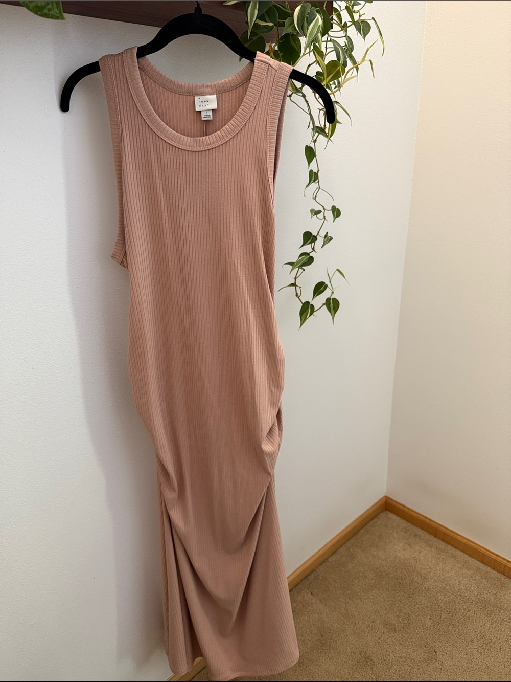Ribbed Maxi Dress